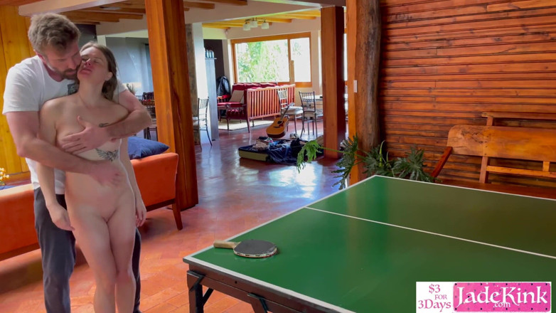 Jade Kink: Real strip ping pong vencedor leva tudo