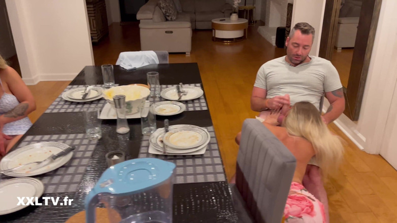 XXLTVFR: Foursome with 2 Busty Blondes