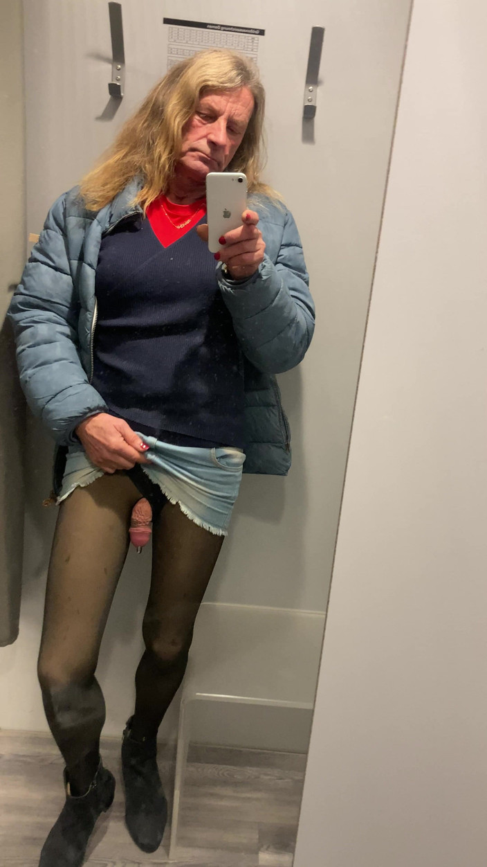 Sonitchka: 更衣室