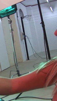 Michelle Thorne nhìn ngón tay của cô ấy từ từ đụ cái lồn ướt át của cindy behr