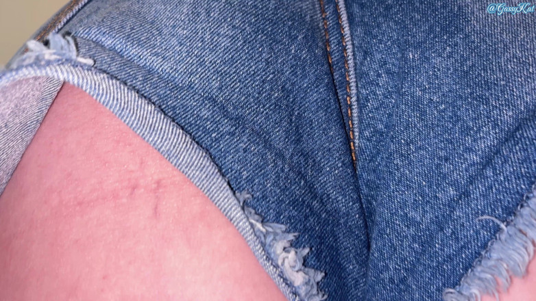 GassyKat: POV Fart Sesja w Short Jeans Fart Blast