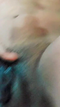 Tiny Penis Crossdresser Try to Piss on Own Mouth