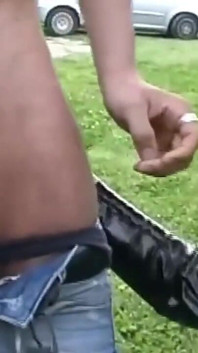 Pesta seks antar ras di taman: cewek-cewek hot ini suka banget dientot di pantat