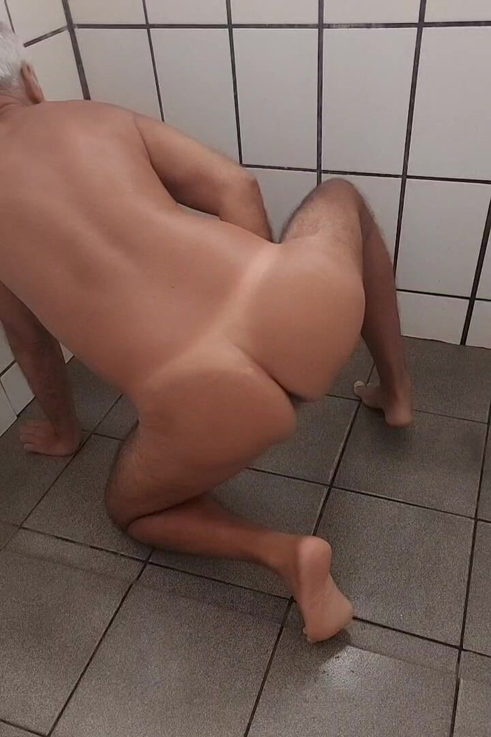 Ladysilvas: Ladysilva Můj opálený zadek se sun mark jak nadržený