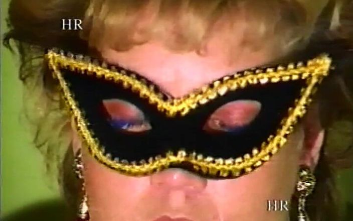 Italian swingers LTG: Vidéo porno des années 90 de ma tante en train de...