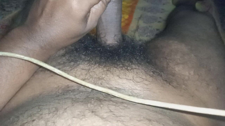 Hungry cliff: Cậu bé đồng tính Ấn Độ ngoài trời masterbate với vợ hôn nhau