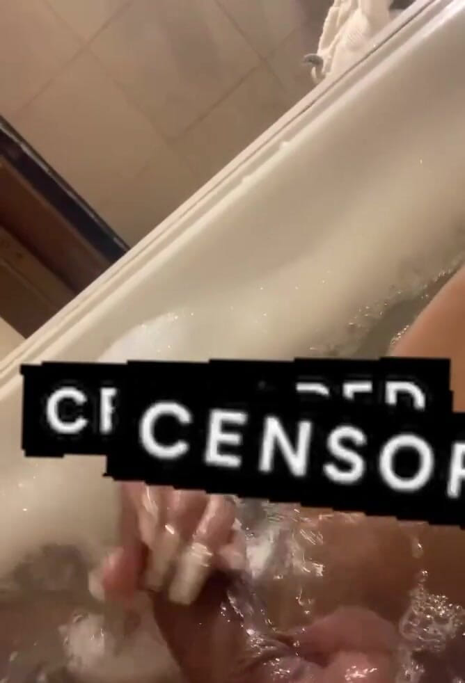 Nikki Montero: ミルク、ミルクを手に入れましたか?