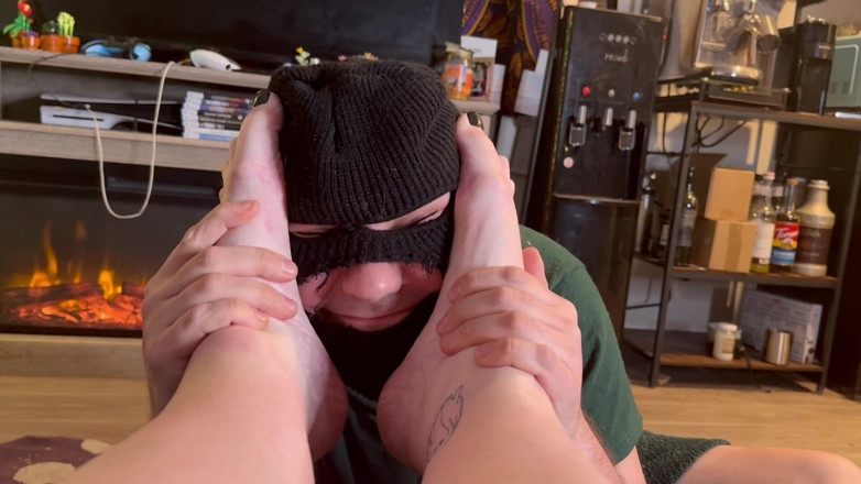 Peppermint Giantess: Penyembahan kaki dari puncak sudut pandangan pertama gergasi dengan saiz 16...