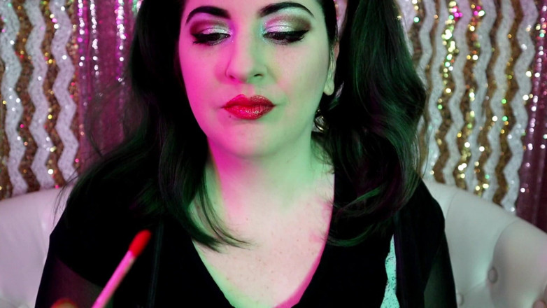 goddessjoules: 100 Strati di baci Asmr lipgloss