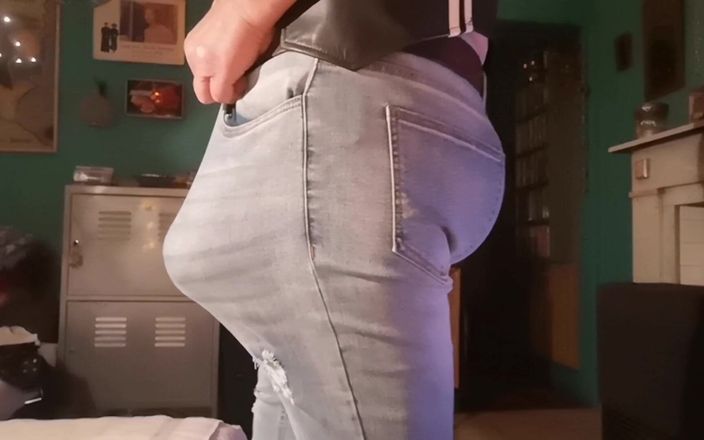 Monster_Meat_: Непристойний jeansbulge