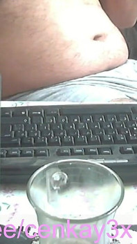 Papa était devant une webcam en direct