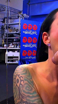 Stella Star Swallows Greedily in Ggg Gangbang