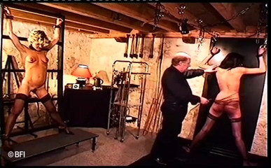 Dominate That Babe: Bdsm y mascota juegan con dominación tio
