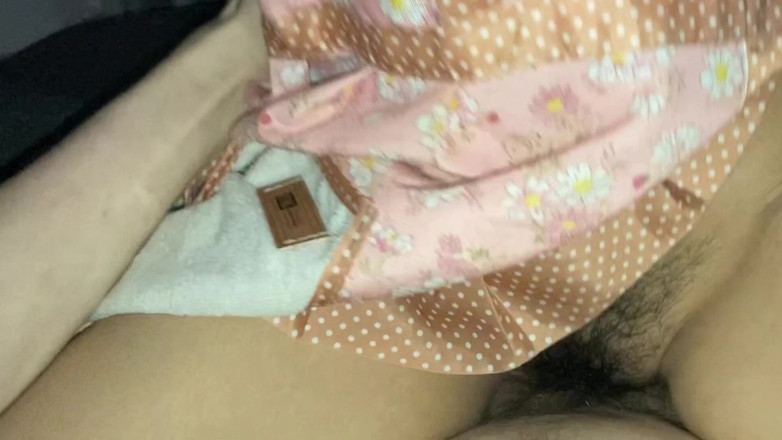 Viennamaeve06: Prietena mamei vitrege îți coace o ejaculare înăuntru, îți linge ciocolata înainte de a...