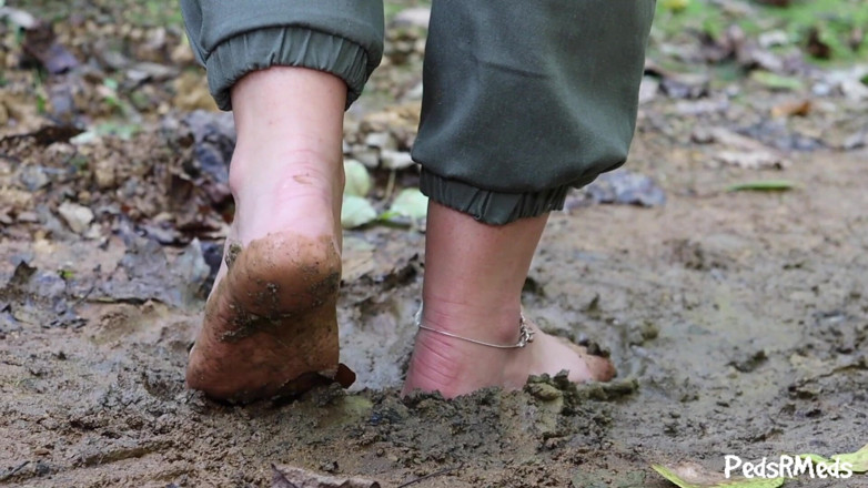 PedsRMeds: Peaches Kim Barefoot in the Mud