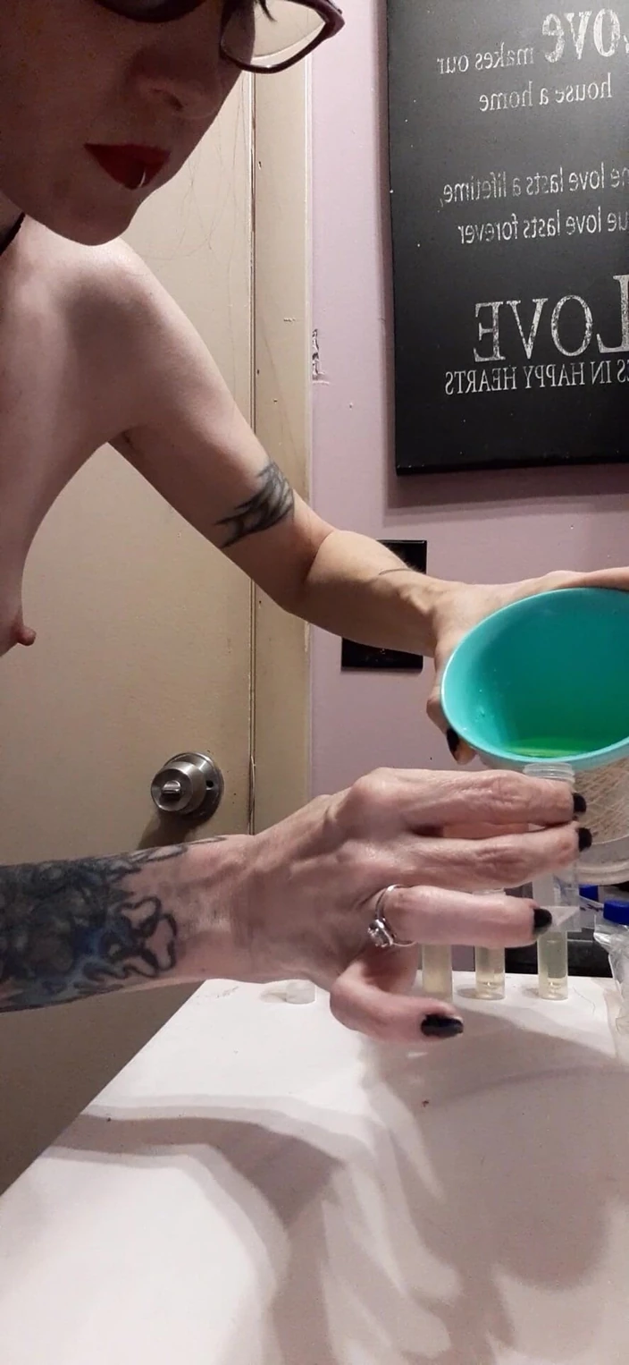 PandoraSG: Piss Vial Prep