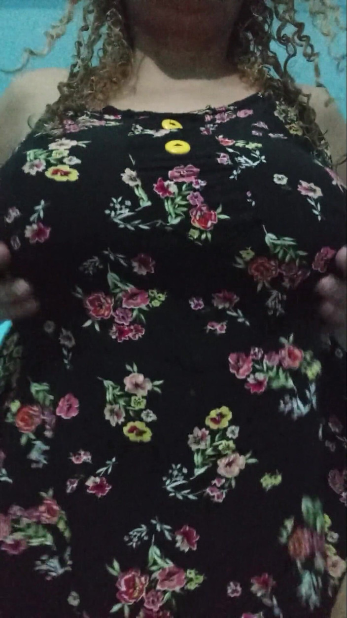 Lobicam: Sexy macecha velká prsa smyslná a sexy