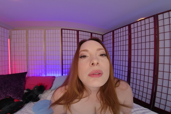 Naughty JOI: Summer Hart te trage din ce în ce mai aproape