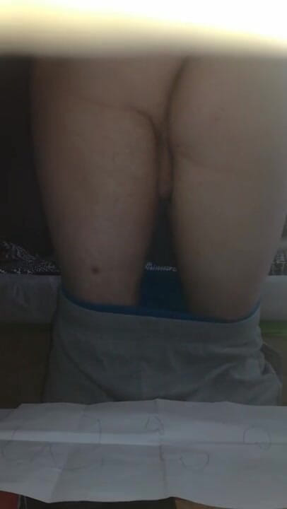 VickyDevil: Lado a lado com minha bunda