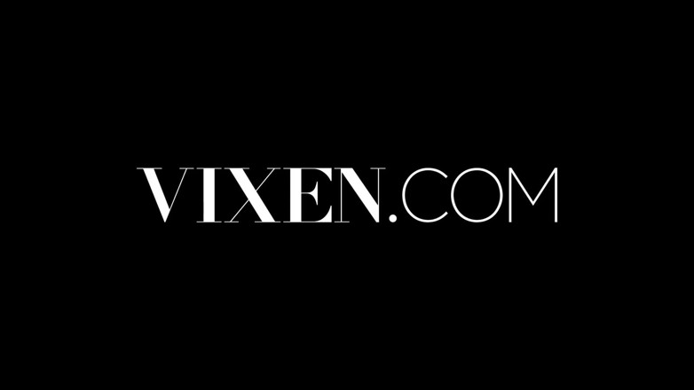 Vixen: Vixen, вона любить контролювати себе