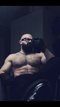 Sit Down and I Will Pump You up