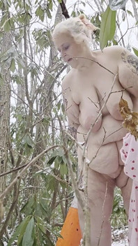 mit diesem großen fetten kegel im schnee, jetzt gedehnt