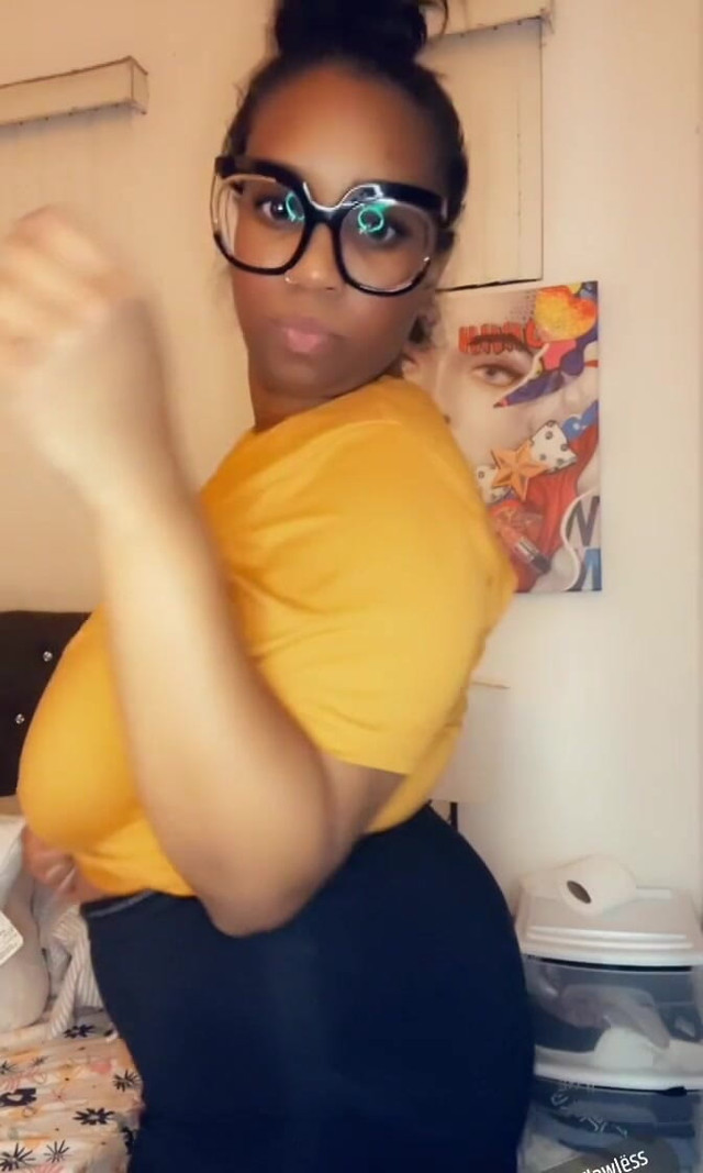 Thick and Juicy. (Jenna V Diamond)