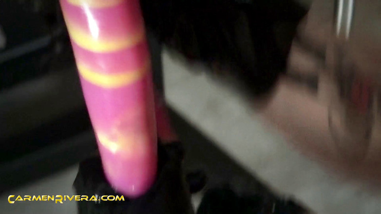 Carmen Rivera Entertainment: Šukající trojka