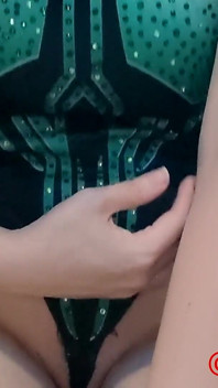 Hela Giantess Rampage