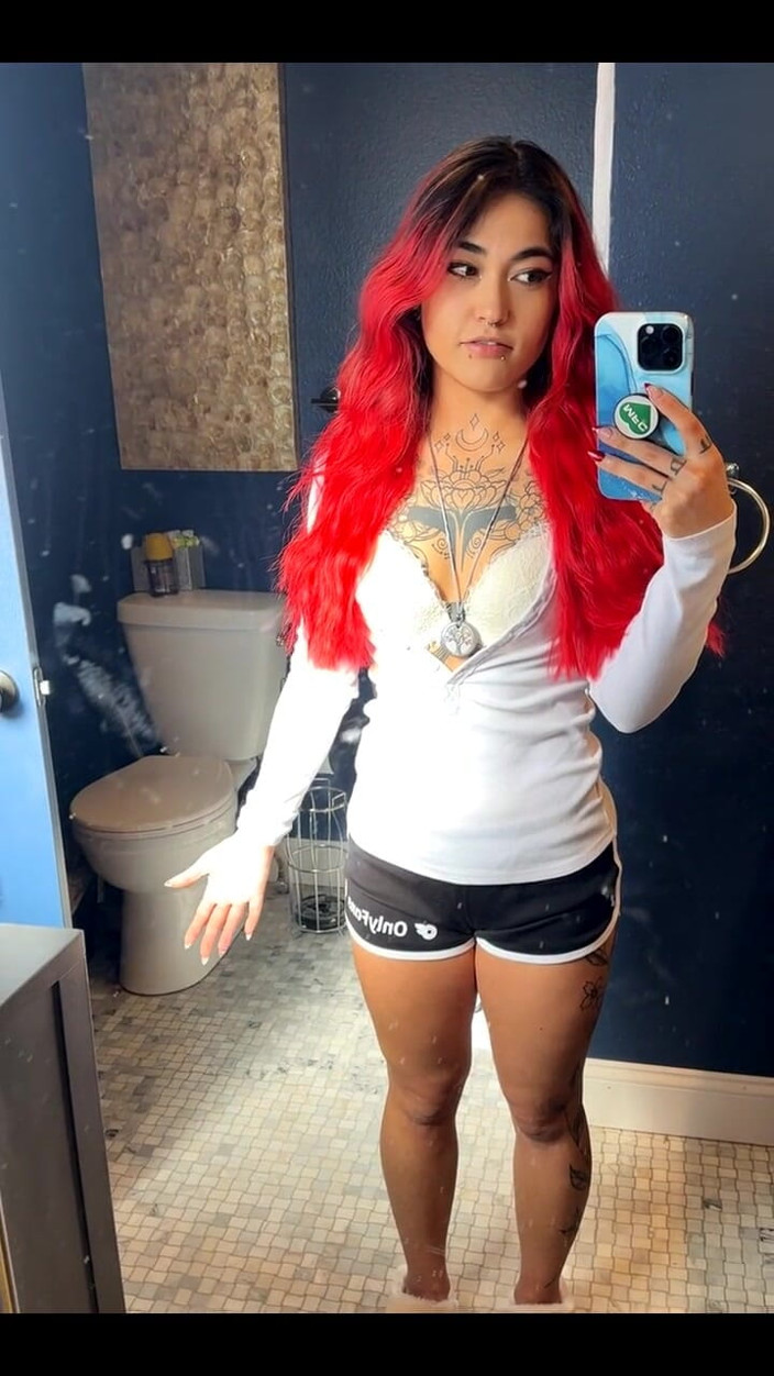 lilRavenFox: Little Woman