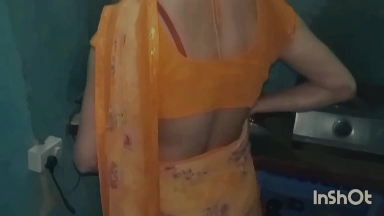 Village studio: Świeżo poślubiona pary cieszą się północą, hindi Sex Video