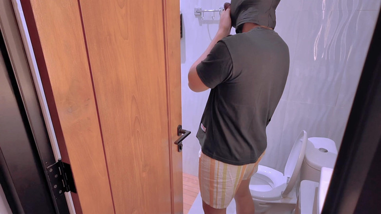 Bintang hyper: Stealing a Neighbor's Underwear for a Bra and Even Caught...