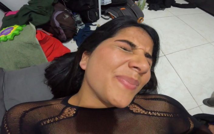 Jhodez1: I Would Love for You to Creampie My Wet Slutty...