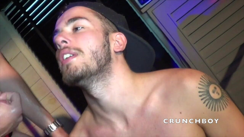 BAREBACK FUCK CLUB: De slet David Lucas rauw gebruikt door Tim Cosla