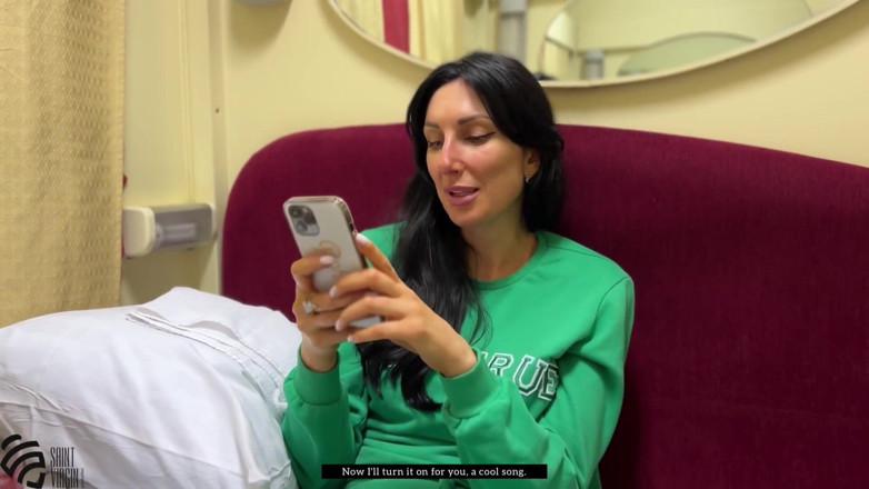 LizaVirgin: Il compagno di viaggio si rivelò un modello porno
