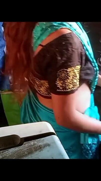 Une voisine mariée se fait baiser par son beau-frère