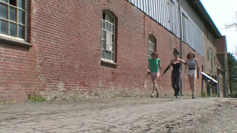 Absolute BDSM films - The original: In onze vrije tijd oefenen we graag bondage en vele...