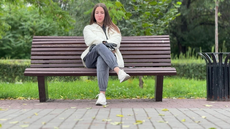 Hottie goddess: Dangle Smoke Spit Peek POV