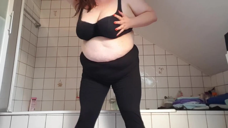 Dirty Jade: BBW Strip Followed by Squirting