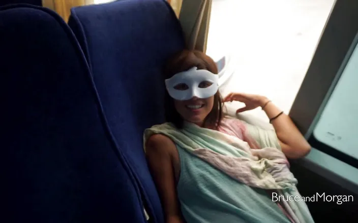 Bruce-and-Morgan: Piss drinking and blowjob in the bus