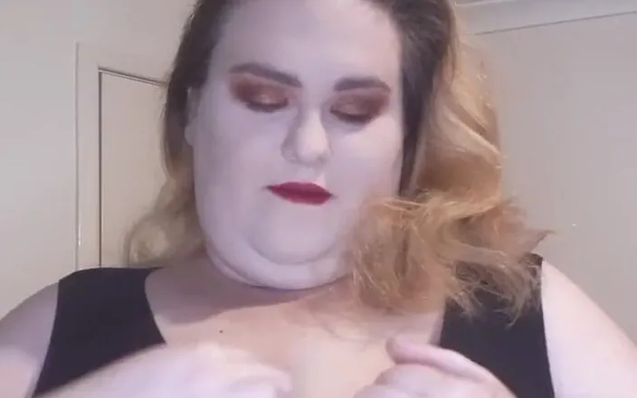 LaLaDelilah: Do You Want to Touch My Big Chubby Boobs? - 9