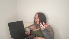 Miss Valentina: Złagodzenie dominacji finansowej 3