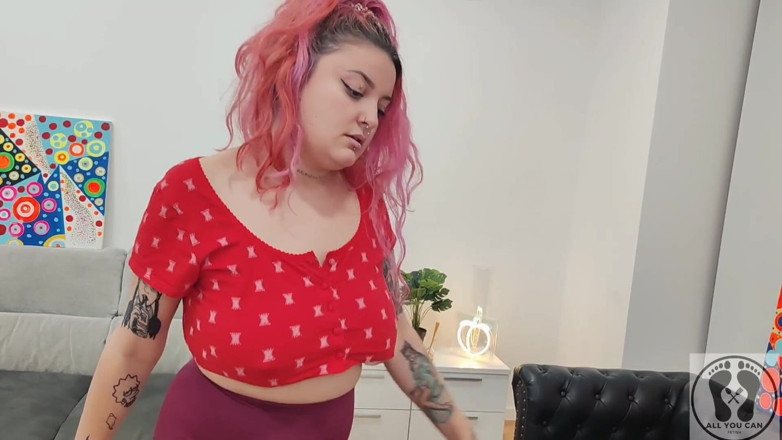 All You Can Fetish: Пухка дівчина на біговій доріжці виділяє короткі колготки, велика дупа