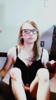 Mariquita trans primer día como esclava sexual
