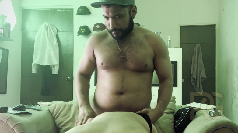 Robgrappler: Fetiš stoh: chodidla, kouření a surové šukání