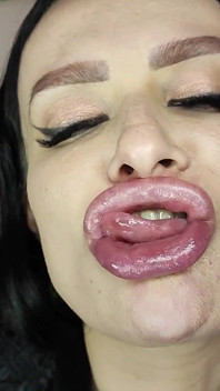 Instrucciones de paja con olor a labios con cuenta regresiva