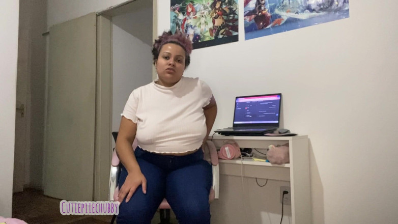Cutiepiie Chubby: Мачеха пердит на стуле, чтобы заставить пасынок кончить, часть 3