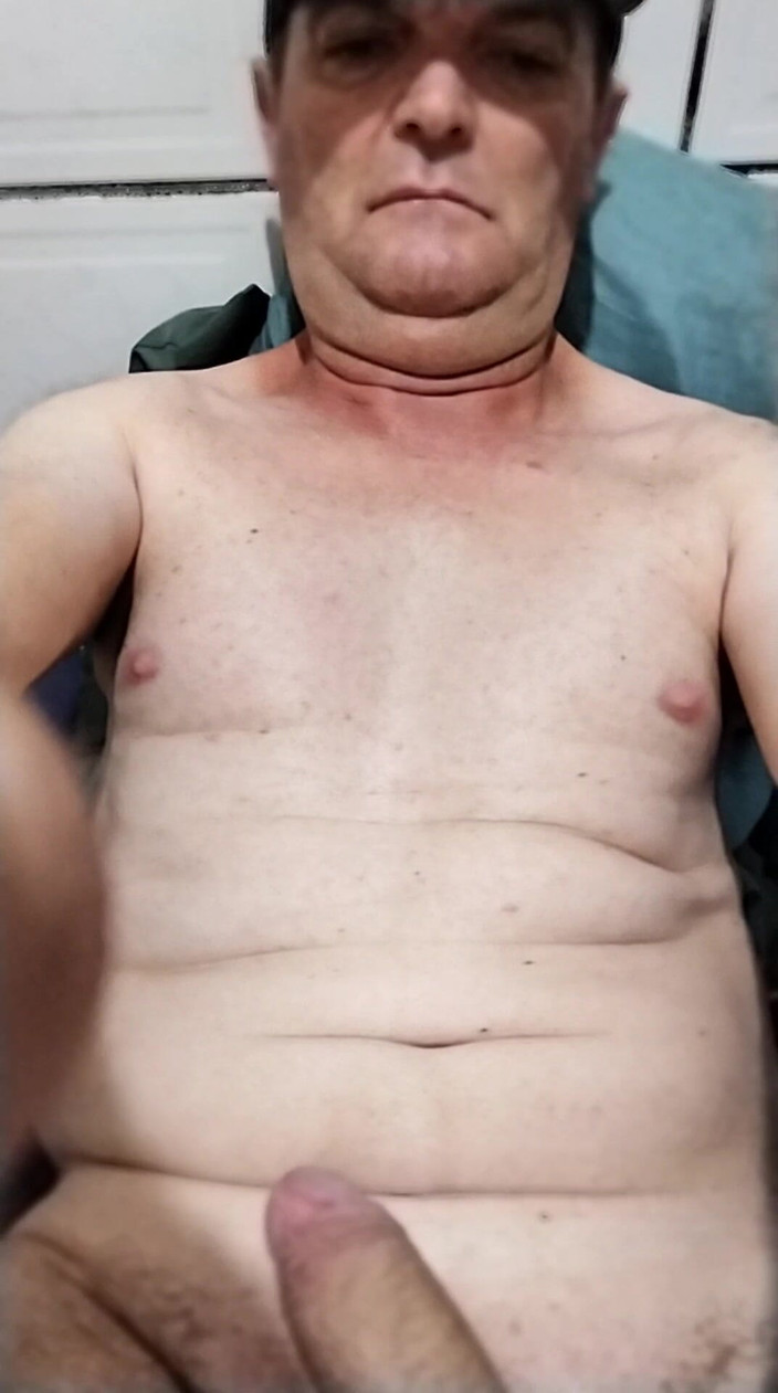 Cesar gives up: Mastur