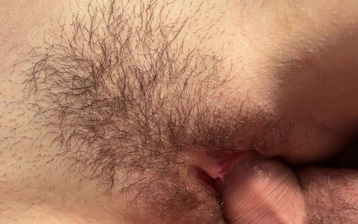 Anna Shpilman: POV. MILF wichst meinen schwanz mit Öl, bevor sie gefickt wird....