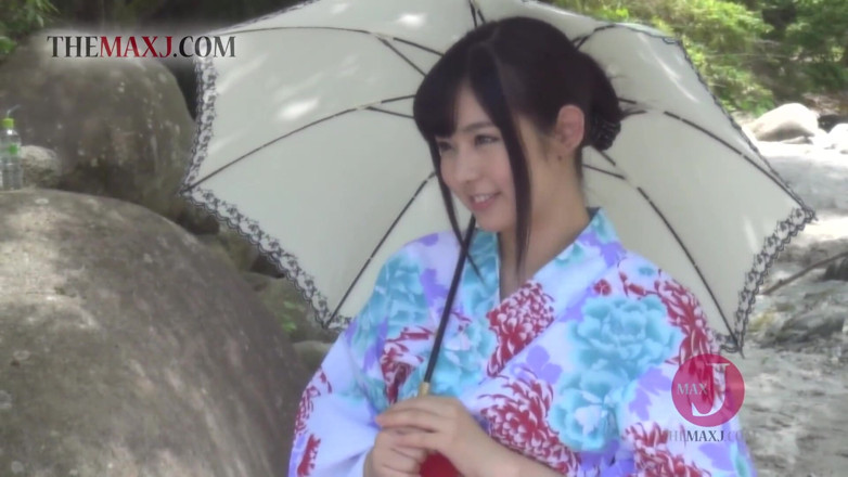 Asian happy ending: Azione BTS con una ragazza giapponese pelosa